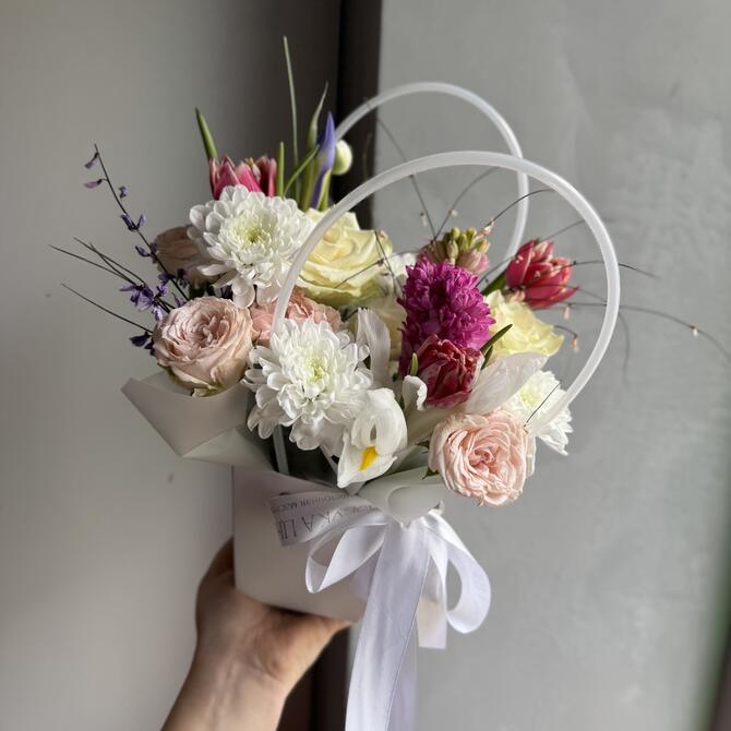 Весенняя композиция в сумочке 