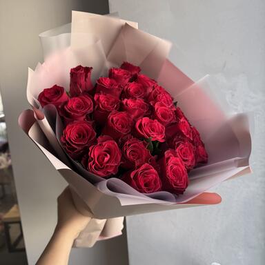 25 красных роз Кения 