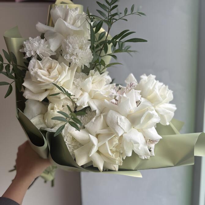 Авторский букет «Белый лебедь»