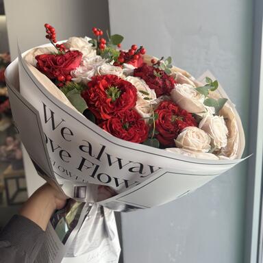 Авторский букет «Red Monster»