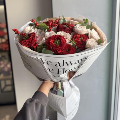 Авторский букет «Red Monster»