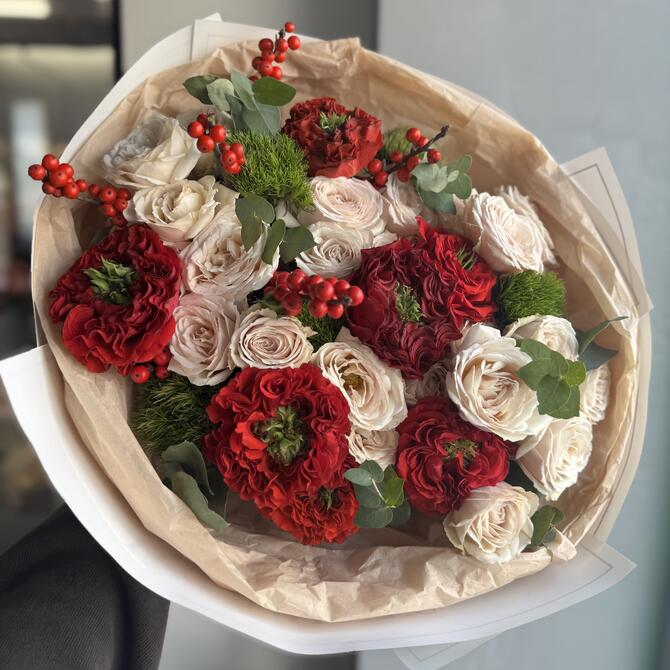 Авторский букет «Red Monster»
