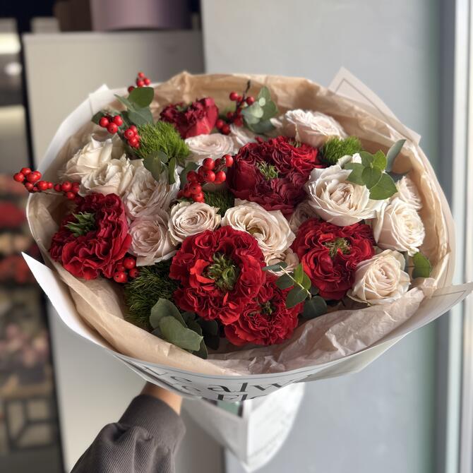 Авторский букет «Red Monster»