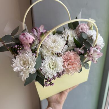 Цветы в сумочке «Нежнок послание» с пионом 