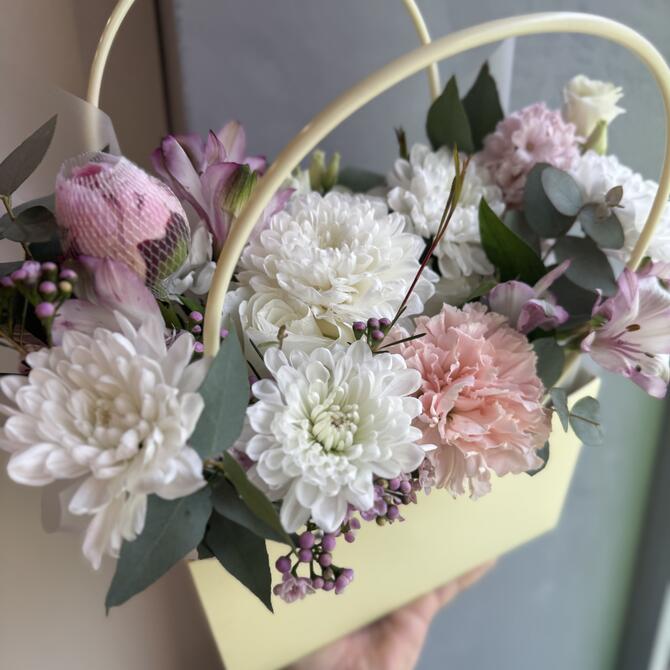 Цветы в сумочке «Нежнок послание» с пионом 