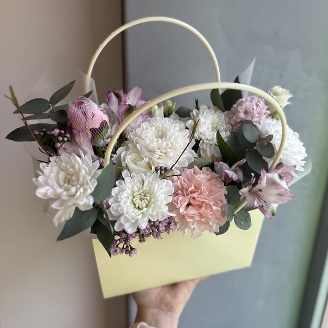 Цветы в сумочке «Нежнок послание» с пионом 