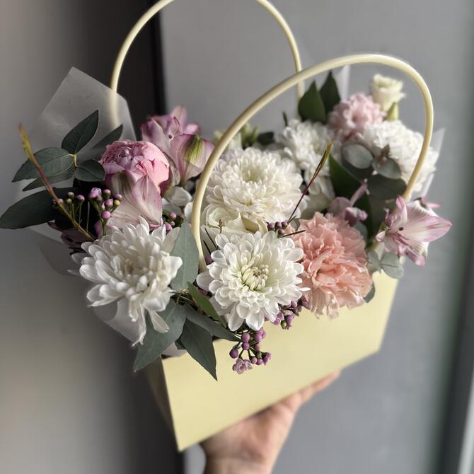 Композиция в сумочке «Нежность»