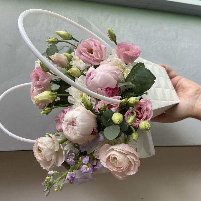 Композиция  «Пионовый бум»