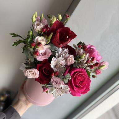 Композиция в коробке «Ягодный сорбет»